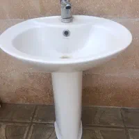 روشویی وشیر