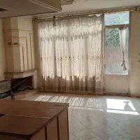آپارتمان حیاط دار در انتهای فرامرز عباسی