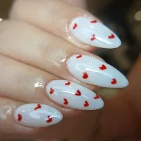 خدمات ناخن و پدیکور