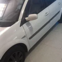 سواری مگان ۲۰۰۰