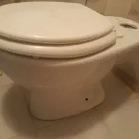توالت فرنگی نو ، با درپوش دوبل، بدون آبریز