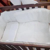 تخت گهواره ای به همراه تشک وبالشت وتوری دوروزی شده|تخت و صندلی بچه|مشهد, هفده شهریور|دیوار