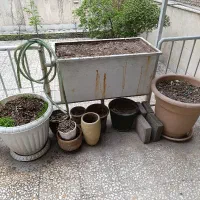 گلدان پلاستیکی بزرگ