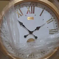 ساعت دیواری