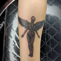 اجرا و آموزش تخصصی تتو بدن