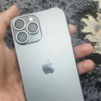 ایفون 13 پرومکس با وسایل
