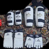 لباس و تجهیزات تکواندو