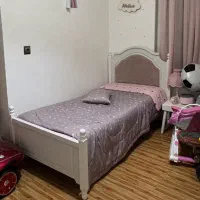 تخت نوجوان دخترانه
