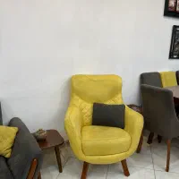 مبل راحتی و میز غذاخوری هشت نفر