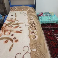 تخت خواب سالم همراه با تشک آکبند|تخت و سرویس خواب|اهر, |دیوار