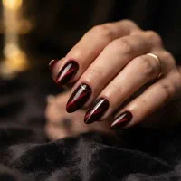دوره تخصصی و جامع آموزش کاشت ناخن (ژل، قالب)