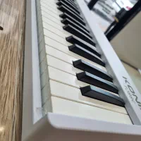 فروش انواع پیانو تاشو و پرتابل و ...|پیانو، کیبورد، آکاردئون|اردبیل, |دیوار
