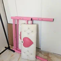 تخت نوجوان سفید صورتی|تخت و سرویس خواب|کرمان, |دیوار