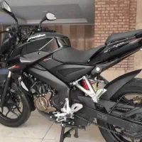 موتورباجاج Ns200