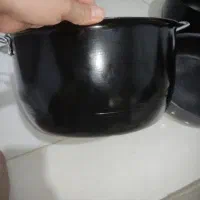قابلمه چدن مشکی  و ۴عدد سر قابلمه هست  دونه ۱۰۰|ظروف پخت‌وپز|مشهد, پنجتن|دیوار