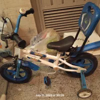 دوچرخه و ماشین شارژی