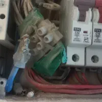 اجرا و تعمیرات تابلو برق خانگی و صنعتی