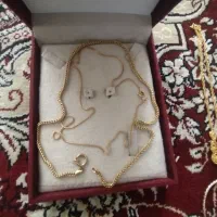 طلا|جواهرات|رباط‌کریم, رباط‌کریم|دیوار