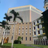 مغازه تجاری