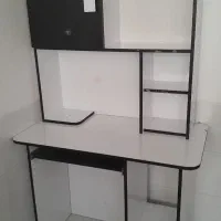 میز تحریرو جاکتابی تمیزو درحدنو