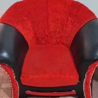 مبل‌راحتی‌‌۷نفره‌به‌فروش‌میر‌سد‌.