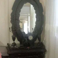 آینه و کنسول وشمعدان