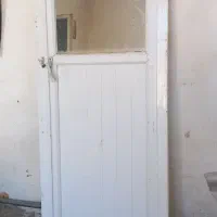 درب حمام اینه دار تمیز و در حد نو
