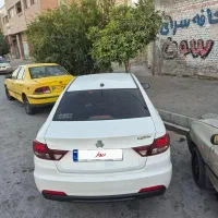 شاهین ۴۰۳ معاوضه با ساینا کوییک ۲۰۶ پارس|خودرو سواری و وانت|شیراز, کوشک میدان|دیوار