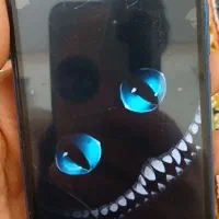 گوشی فقط تاچش شکسته ولی ال سی دیش سالمه