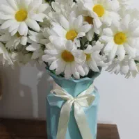 گلدان با گل