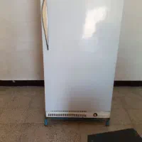 یک عدد یخچال  بوژان تمام فریزر