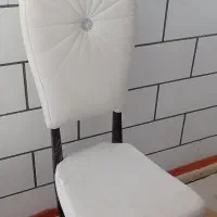 صندلی پایه فلزی