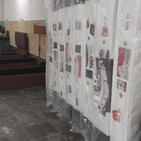 تعدادی تخت و تشک به قیمت عمده بدلیل جمع اوری|مبلمان خانگی و میز عسلی|کرج, ملک‌آباد|دیوار