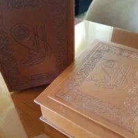 قرآن نفیس عطری وزیری با جلد و قاب چرمی|کتاب و مجله مذهبی|تهران, سهروردی|دیوار