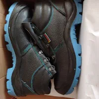 کفش ایمنی سایز 42