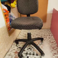 دو عدد صندلی