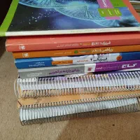 این همه کتاب فقط دو تومن