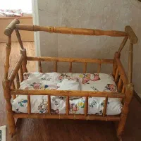 گهواره با تشک وبالش