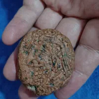نشان سنگی قدیمی با تصویر پادشاه به وزن۴۹گرم۵۰۰سوت|کلکسیون اشیاء عتیقه|ارومیه, |دیوار