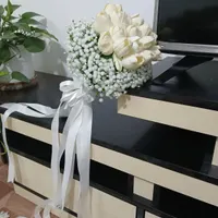 باسلام دسته گل عروس نو فقط دو ساعت دستم بوده