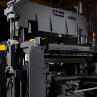 طراح نقشه کش مسلط به سالیدورک در حوزه‌ی ماشین سازی