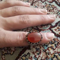 یک عدد انگشتر به فروش میرسد
