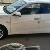 دنا پلاس مدل ۱۴۰۰