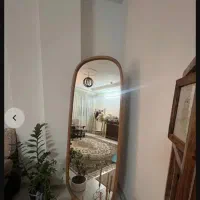 آینه با قاب چوبی بسیار شیک وزیبا