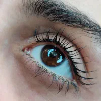 لیفت و لمینت مژه و ابرو و کاشت مژه