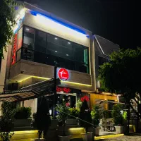 کافی شاپ آماده با لوازم کامل در اول ج طرقبه