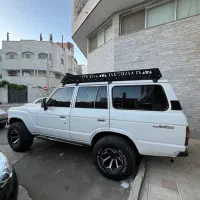 تویوتا لندکروزرFJ60 فرماندهی
