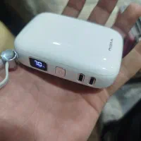 یک عدد مودم جیبی و یک عدد پاوربانک