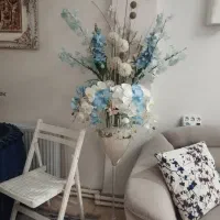 گل مصنوغی  همراه با جام شیشه ای