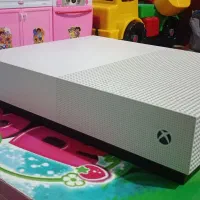 ایکس باکس وان اس ۱ترابایت فول گیم|کنسول، بازی ویدئویی و آنلاین|رشت, منظریه|دیوار